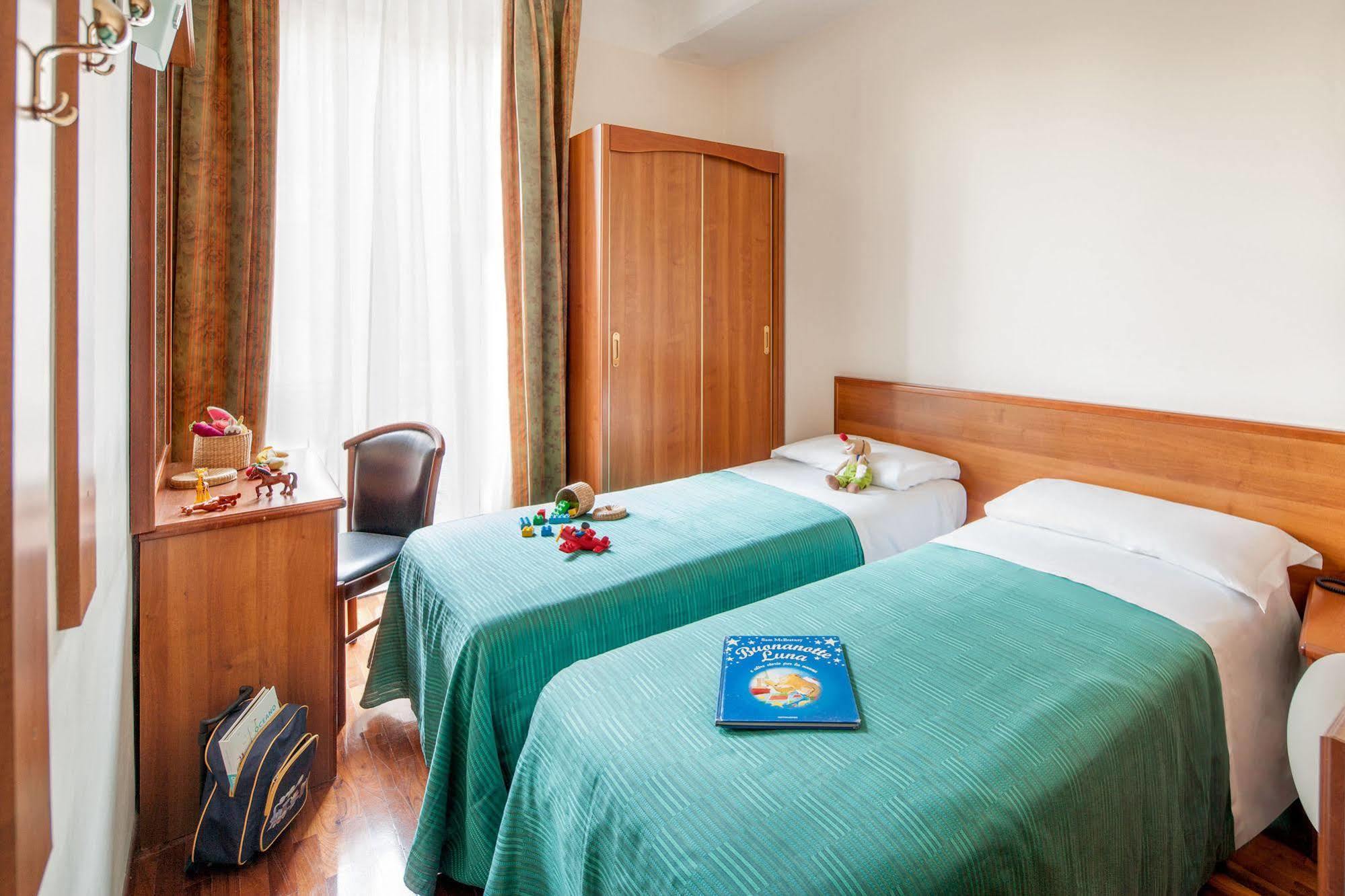 Hotel Riviera Rapallo Exterior photo