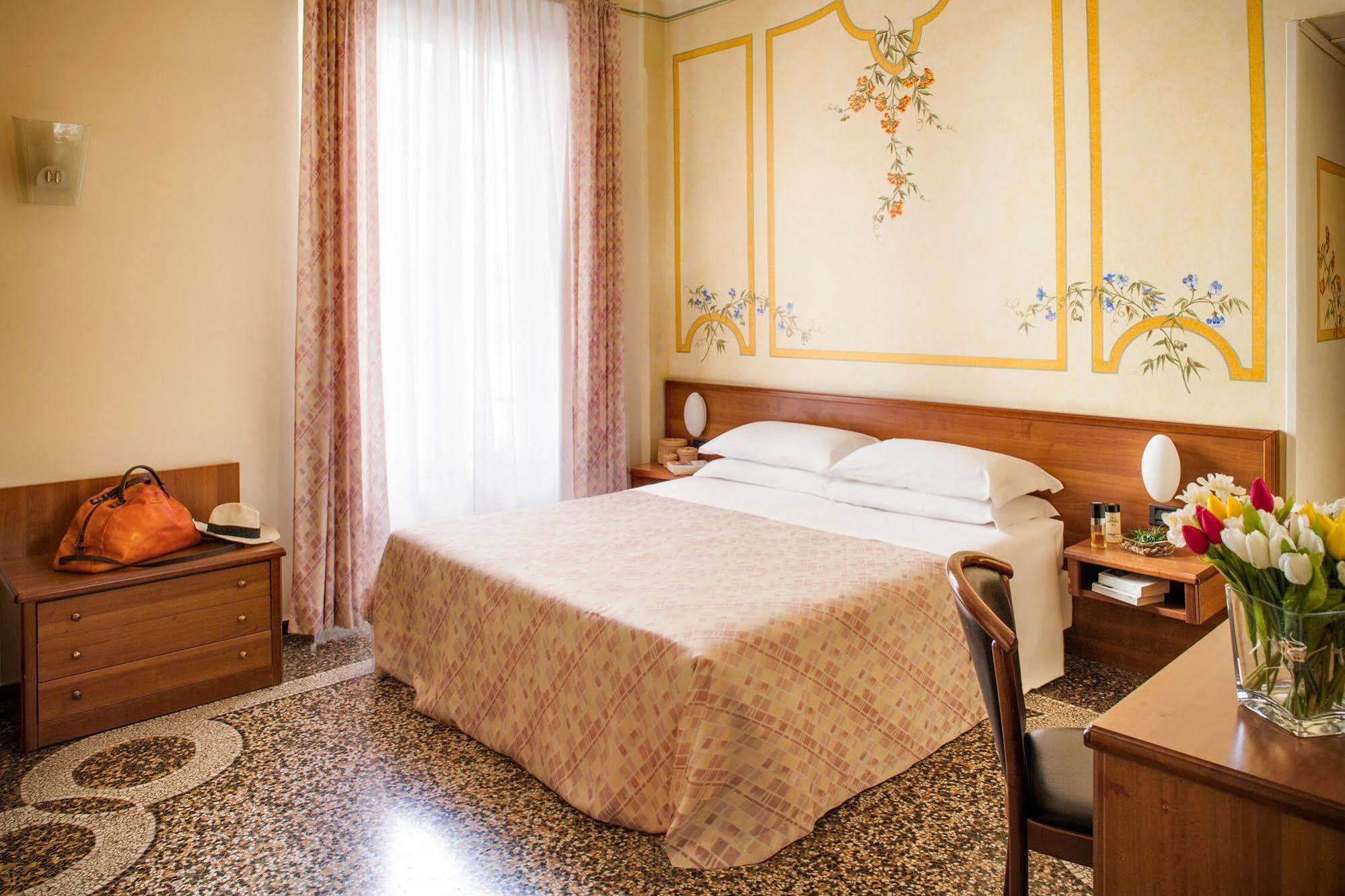 Hotel Riviera Rapallo Exterior photo